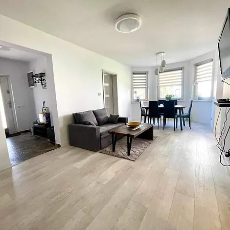 Kompleks wypoczynkowy Biala Roza *